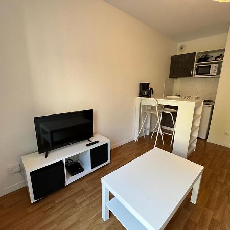 Acajou, Studio Avec Terrasse Et Parking Prive Кан Екстериор снимка