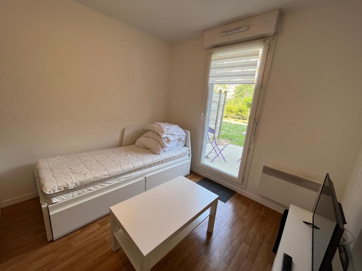 Acajou, Studio Avec Terrasse Et Parking Prive Кан Екстериор снимка